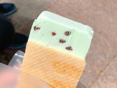 -詹爷爷乌节路街头冰淇淋