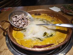 -洱火云南酸菜牛肉火锅(石景山当代商城店)