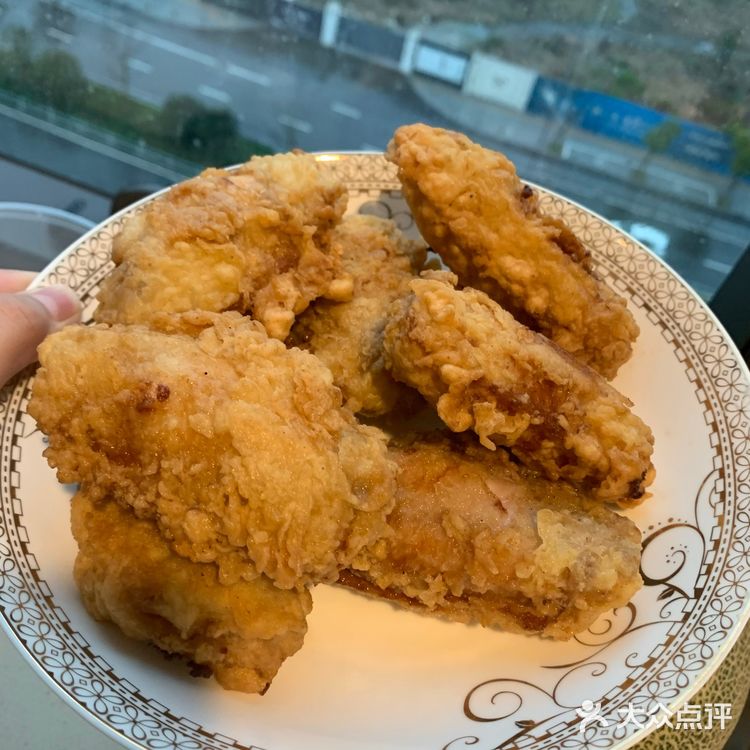 让弟弟妹妹舔锅的蜜汁蒜香酱油炸鸡!超级简单!