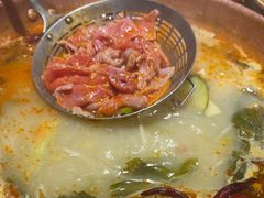 -洱火云南酸菜牛肉火锅(石景山当代商城店)