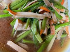 水芹炒豆干-双塔老饭店