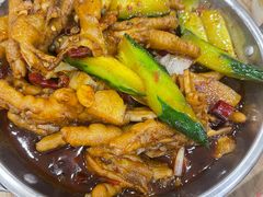 -江城燕子大排档(江汉路步行街店)