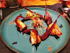 煎虾配紫薯泥薯片及姜味柠檬汁-AZUL by FUEL蓝色·法式酒馆(琶醍店)