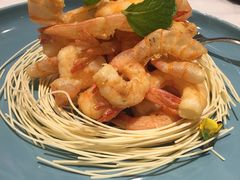 -鞍山大白鲨美食酒店