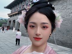 -云锦汉服馆·古典妆造摄影(唐城店)