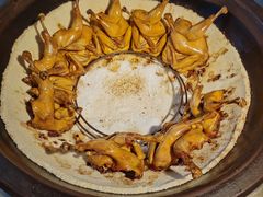 -头上红煨盐鸡·非遗院子餐厅