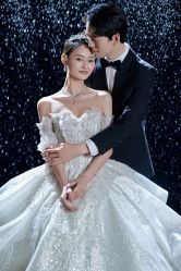 -蒙太奇婚纱摄影(万达店)