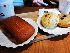 -VERIE BAKEHOUSE