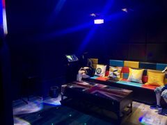 -VR间客漫虚拟现实体验馆(汉街店)