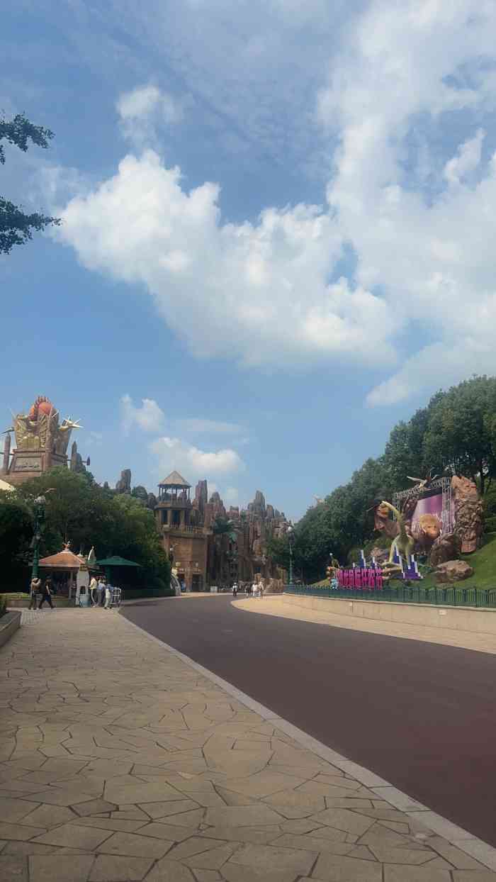 第二次去了很好玩,价格划算,支持大众点评网