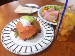三文鱼水波蛋松饼-AFS Cafe & Canteen(闽江二路店)
