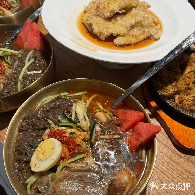 冰碴子冷面配锅包肉！夏天的快乐密码被我找到了