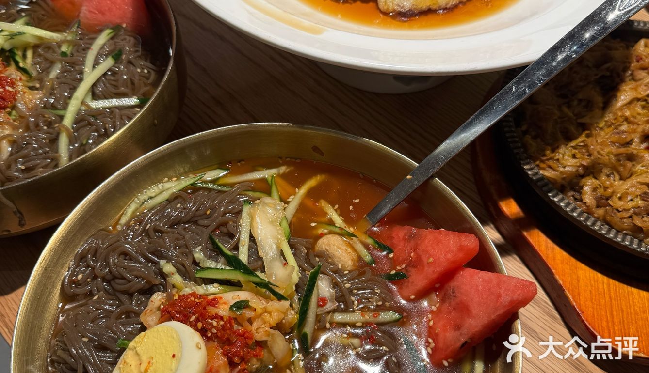 冰碴子冷面配锅包肉！夏天的快乐密码被我找到了