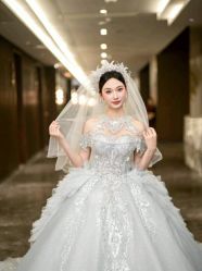 -愫·婚纱礼服馆(河东店)