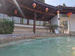 -汤山一号温泉度假区