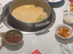 -三人行骨头王火锅(长寿店)
