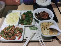 -老乡鸡(上海品尊国际中心店)