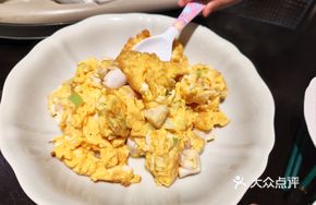 Kongtong Island Scallop Stir-fried with Free-range Eggs