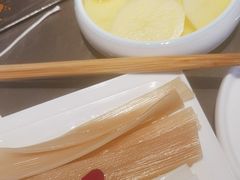 -宽来·欢聚火锅(来福士广场水景店)