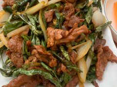 干辣椒炒牛肉-长寿参鸡汤(朝韩风情街店)