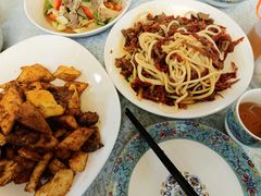 -汗腾格里·风味餐厅(新疆驻京办店)