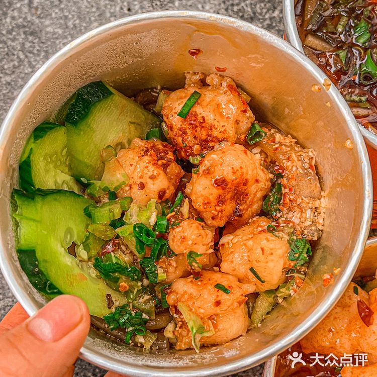 家人们！万象城这家手打虾滑一周吃5次