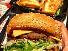 -The Habit Burger Grill 哈比特汉堡(复兴soho店)