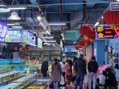 -渔人湾码头海鲜市场负二楼