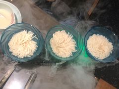 -捞王锅物料理(上海世茂广场店)