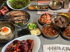 -草家酱蟹炭火烤肉店(珲春南路一店)