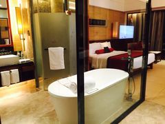 -三亚湾海居铂尔曼度假酒店