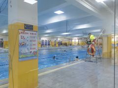 -极动室内恒温游泳馆