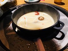 -三人行骨头王火锅(长寿店)