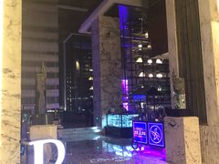 -上海漕河泾万丽酒店