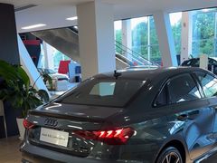 -上海永达奥诚奥迪4S店(申江路店)