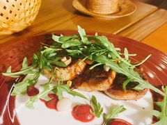 烟熏香煎牛舌-Golden Lily河内巴黎法越料理餐厅(建国西路店)