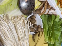 -鸡遇虾煲干锅火锅(小寨金莎店)
