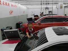 -鲨鱼皮汽车凹陷玻璃修复(静安店)
