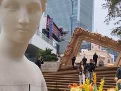 -中航城君尚购物中心