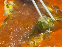 -野山舂·贵州现舂酸汤火锅(鸿通城店)