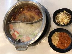 红白鸳鸯-屋头串串(新街里店)