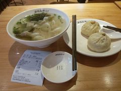 小馄饨-凤起龙游老面包子(凯德晶品店)