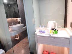 -海悦酒店(白石洲地铁站世界之窗店)