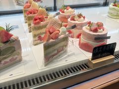 -山与蓝·轻糖鲜果蛋糕(勒泰店)