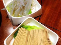 -龙虾风暴(松江店)