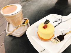 -UNI UNI(环亚凯瑟琳店)