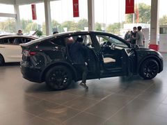 -TESLA 特斯拉(北京南四环中路特斯拉中心)