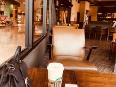 -星巴克臻选(盐城金鹰聚龙湖店)