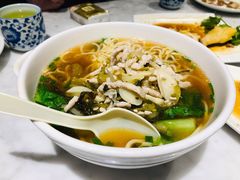 酸菜肉丝面-惠如樓(白云机场T2国际出发店)