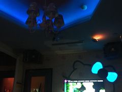 -依呀呀ktv烧烤小串(中山西路店)